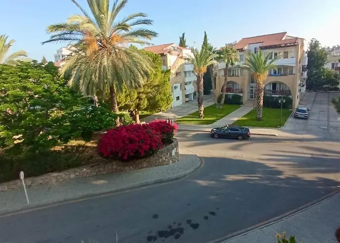 In Kyrenia Center 2 Templos